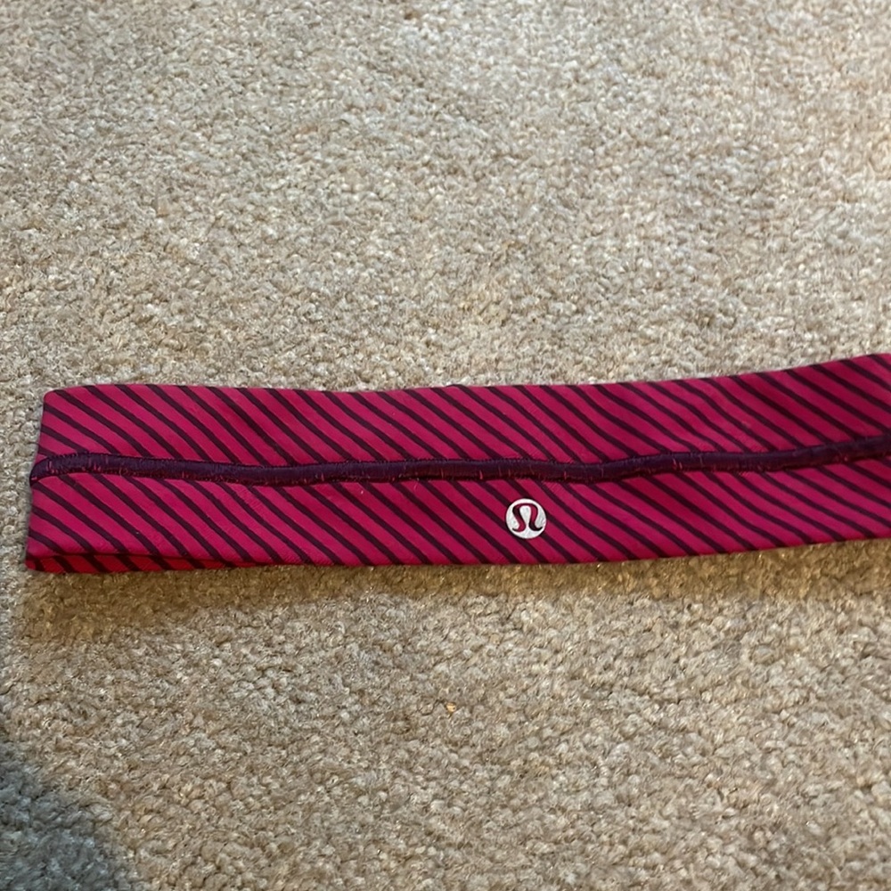 Lulu Lemon fabric stretching striped headband- burgundy - Picture 4 of 8